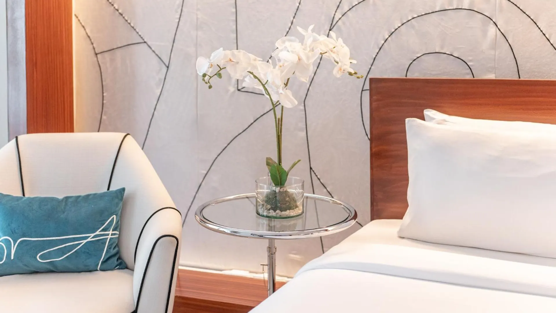 The Picasso Boutique Serviced Residences Managed By Hii Makati City 3*,
