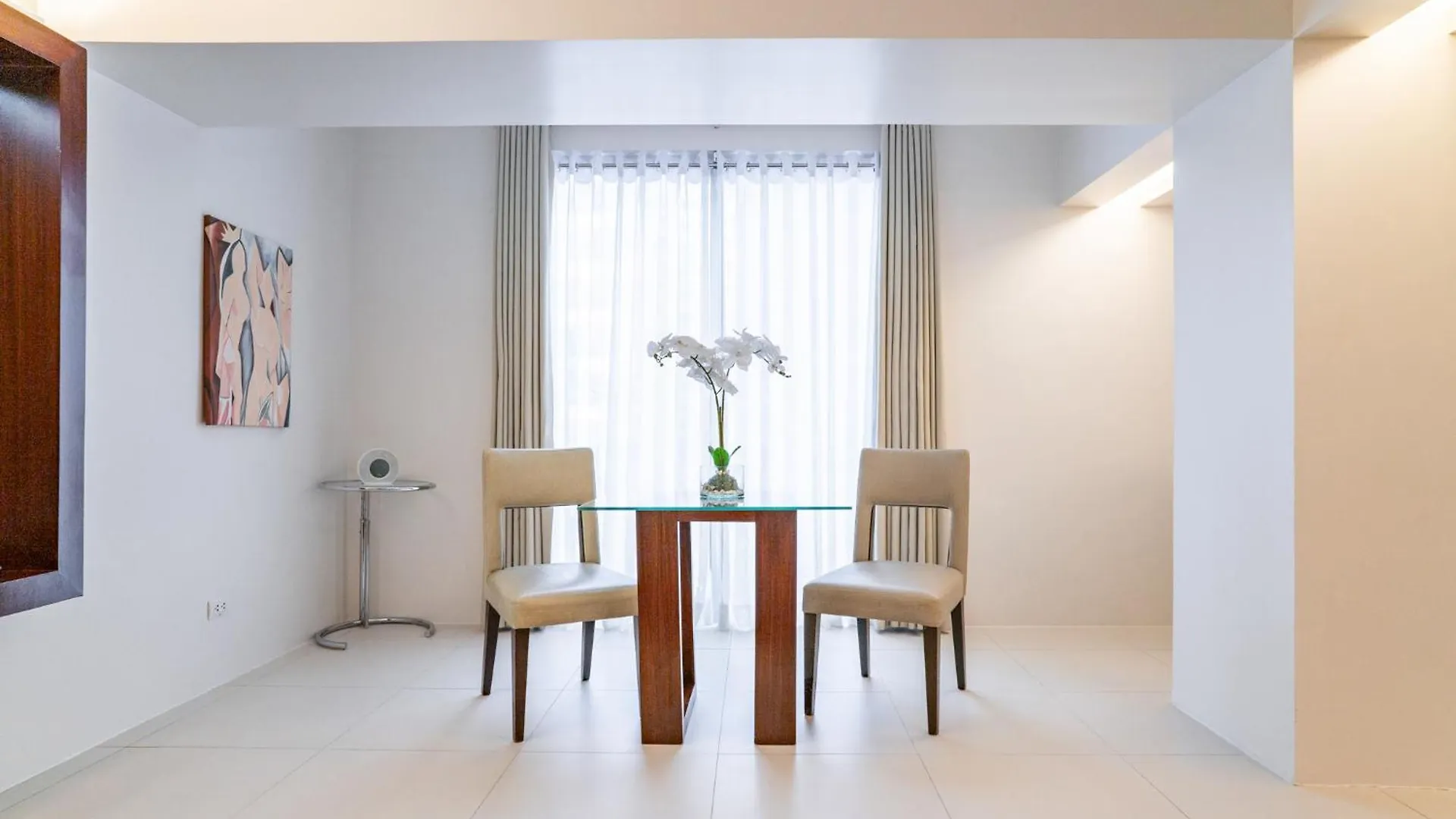 The Picasso Boutique Serviced Residences Managed By Hii Makati City 3*,  Philippines