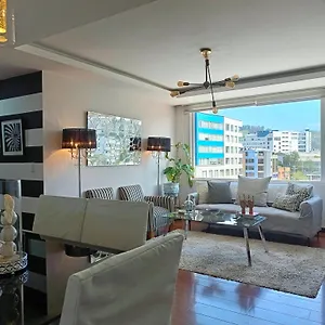 central-apartments-estrella.hotelsquito.com/